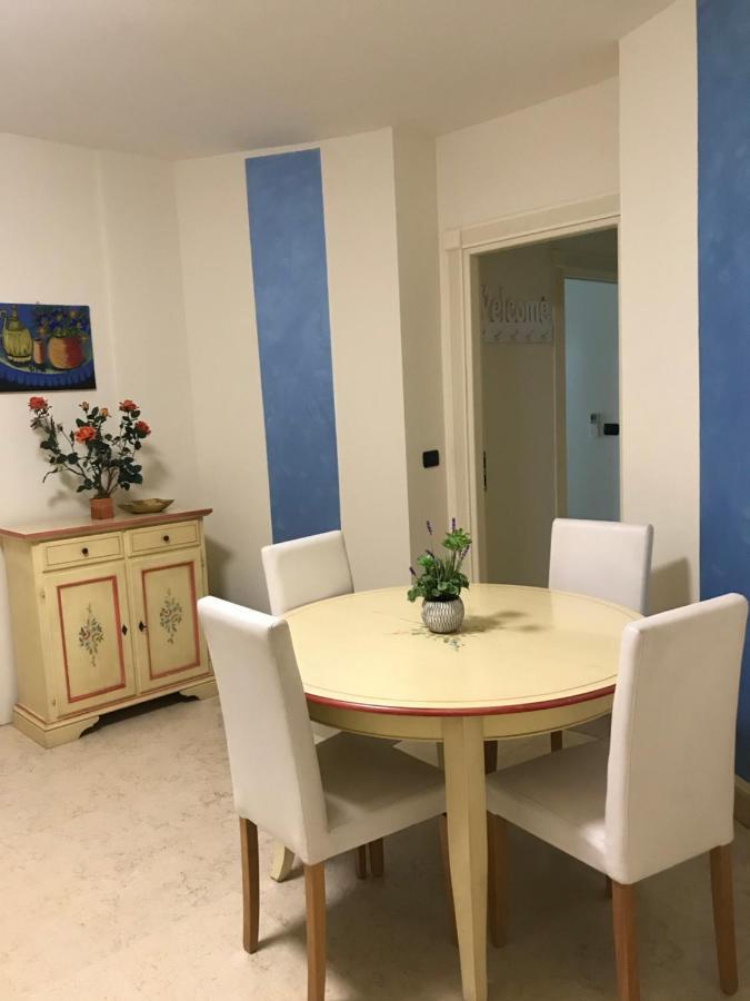 Appartamento Du Lac 1 Дезенцано-дель-Гарда Екстер'єр фото